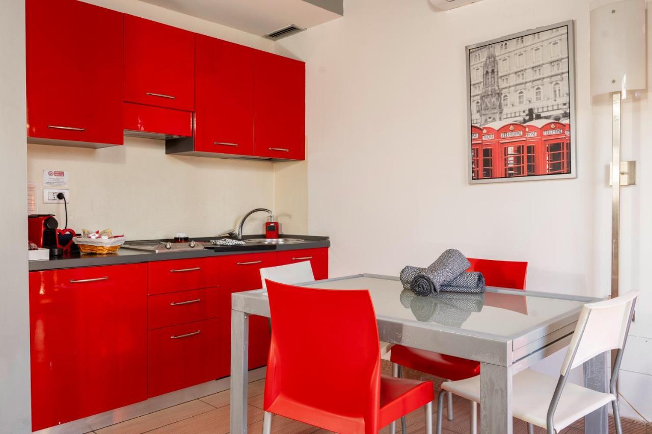 Easy Space Bientina Bagian luar foto