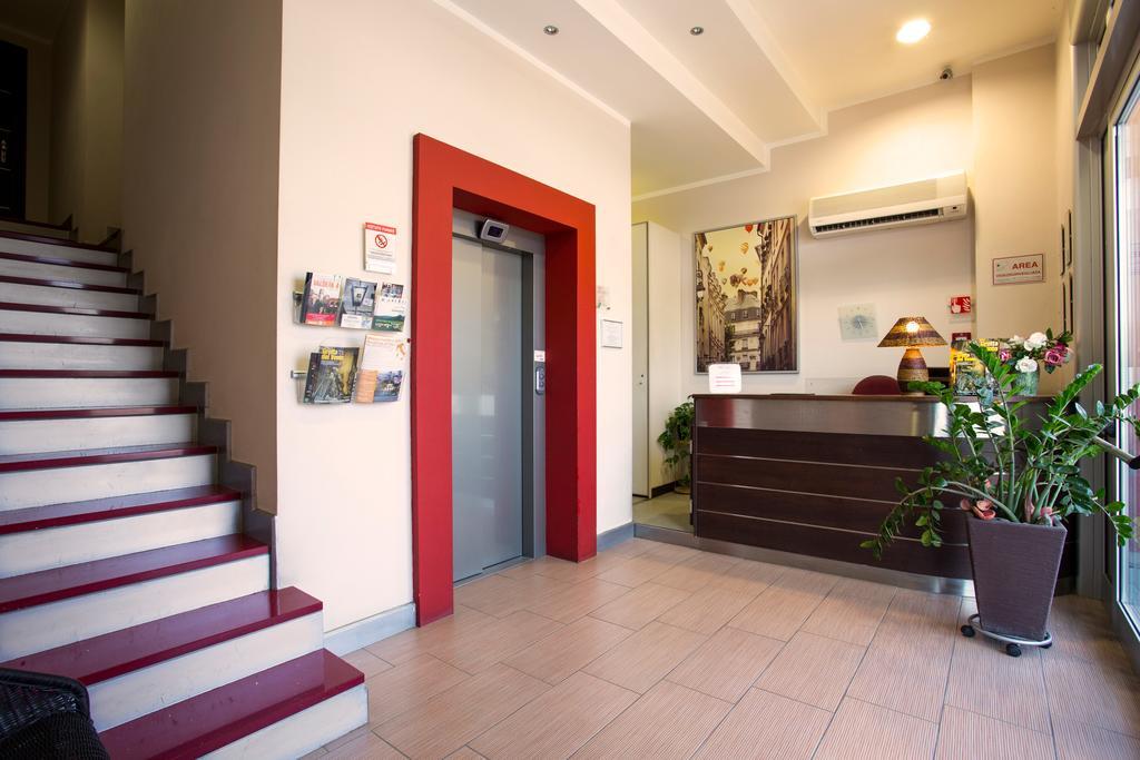 Easy Space Bientina Bagian luar foto