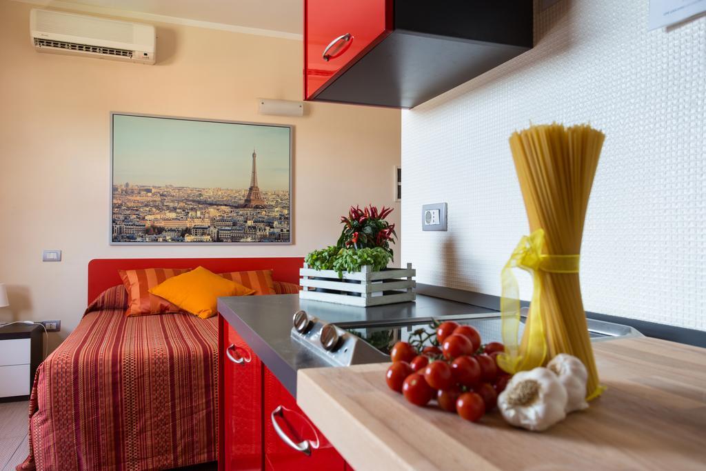 Easy Space Bientina Bagian luar foto
